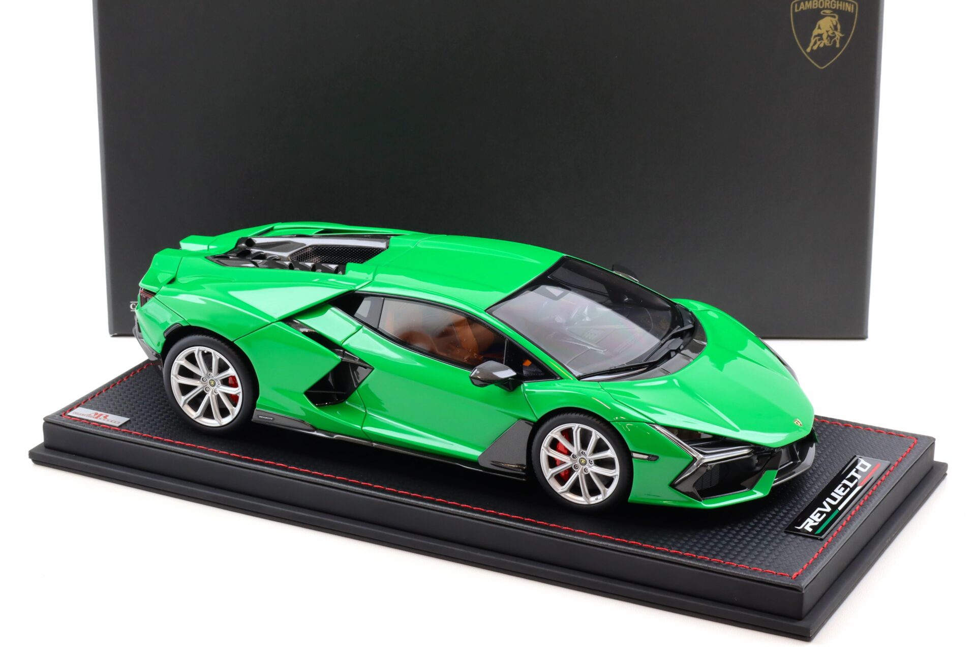 1:18 MR Collection Lamborghini Revuelto Verde Viper with display - Limited 49 pcs.