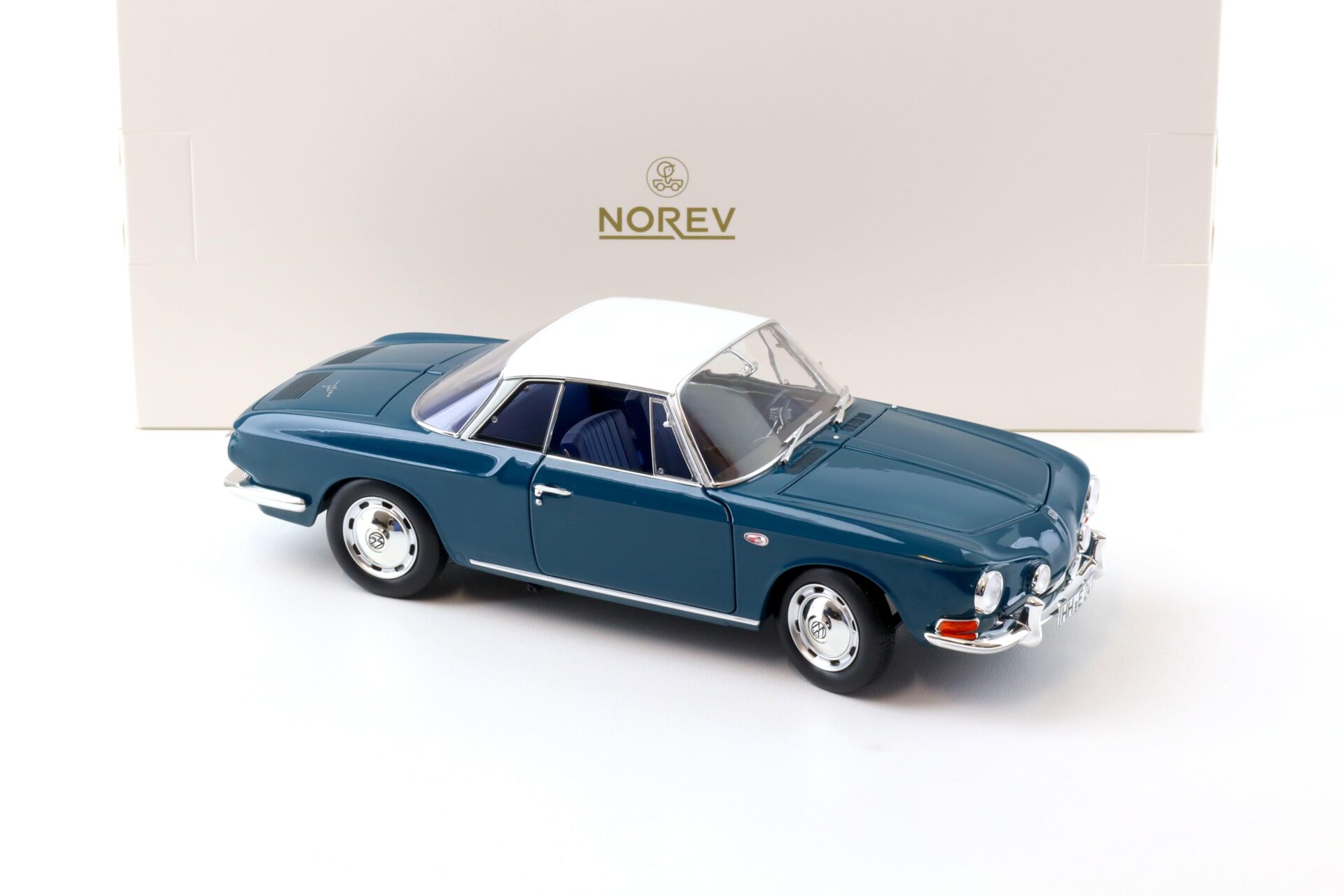 1:18 Norev VW Karmann Ghia 1500 Typ 34 Sea blue/ white top 1961 - Limited 1000 pcs.