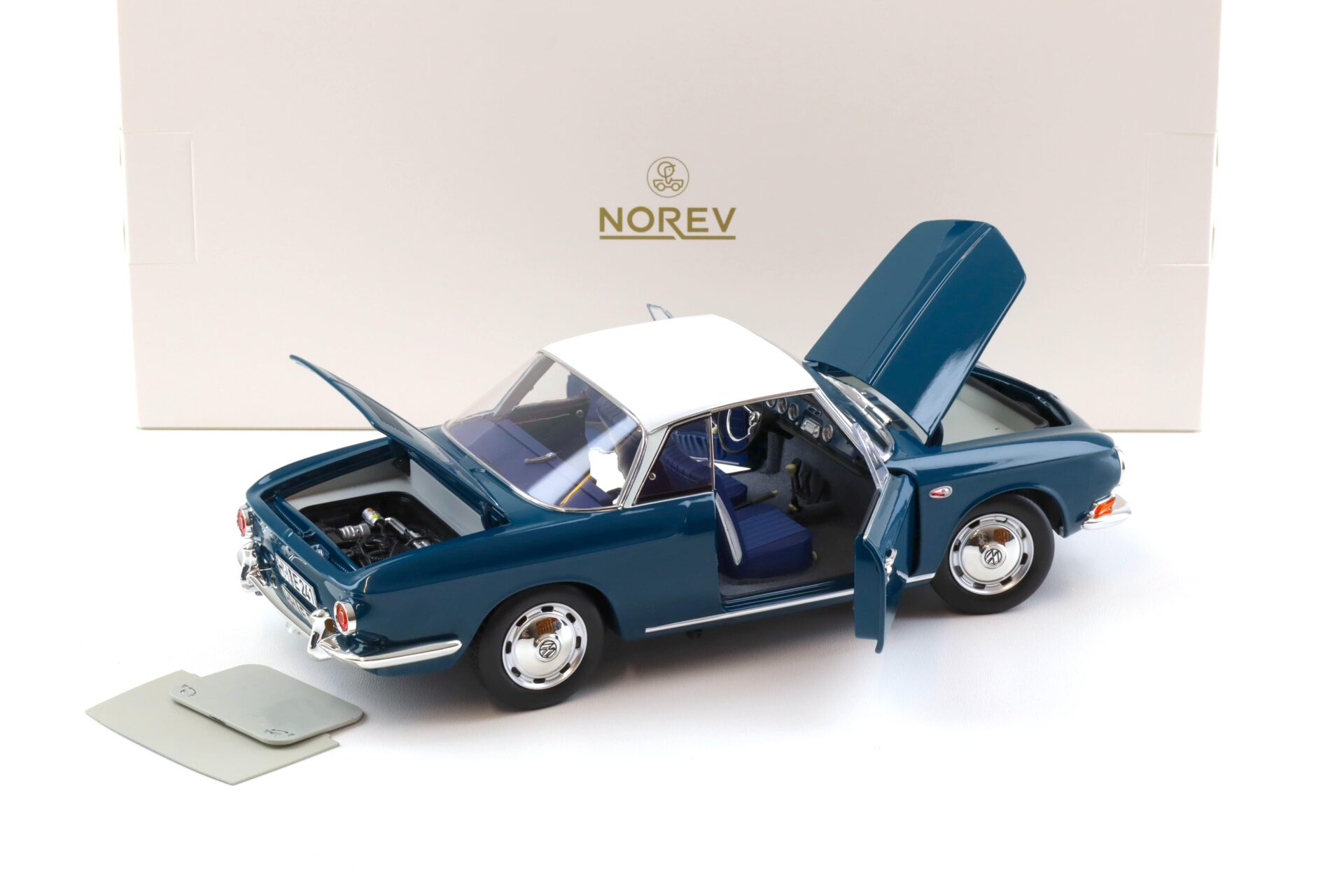 1:18 Norev VW Karmann Ghia 1500 Typ 34 Sea blue/ white top 1961 - Limited 1000 pcs.