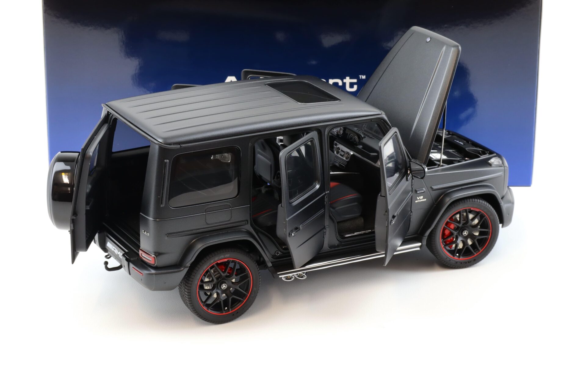 1:18 AUTOart Mercedes G63 AMG 2019 W463A Designo Night black Magno/ matt black