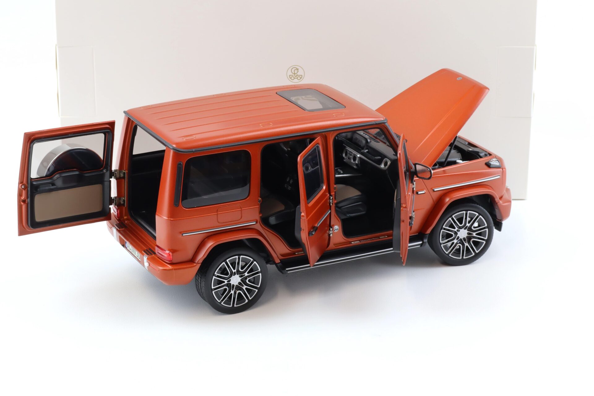 1:18 Norev Mercedes G-Klasse G-Class G500 N465 Copper orange matt 2024