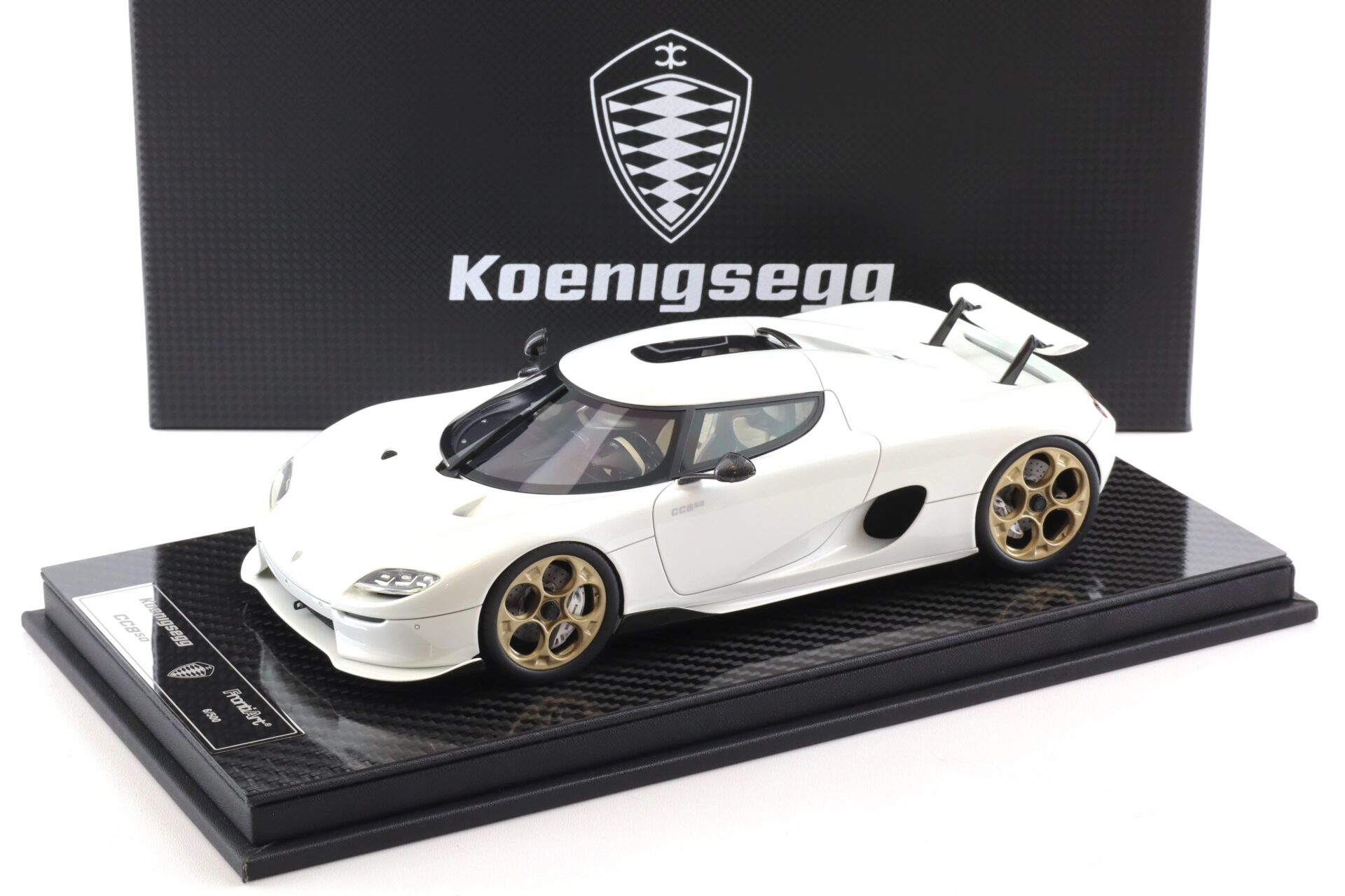 1:18 FrontiArt Koenigsegg CC850 Crystal white F122-188 - Limited 500 pcs.