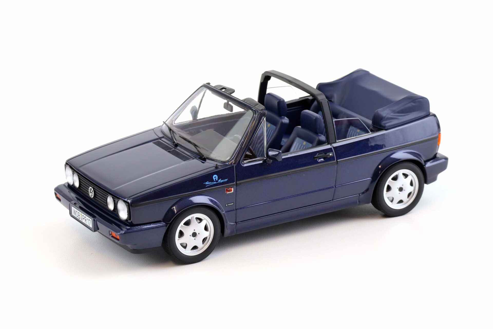 PREORDER 1:18 Norev VW Golf 1 Cabriolet Etienne Aigner 1990 Midnight blue metallic - Limited 750 pcs.