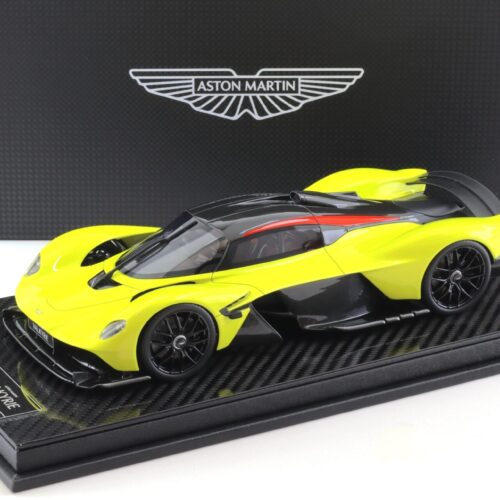 1:18 FrontiArt Aston Martin Valkyrie Lime Essence F106-185 - Limited 100 pcs.