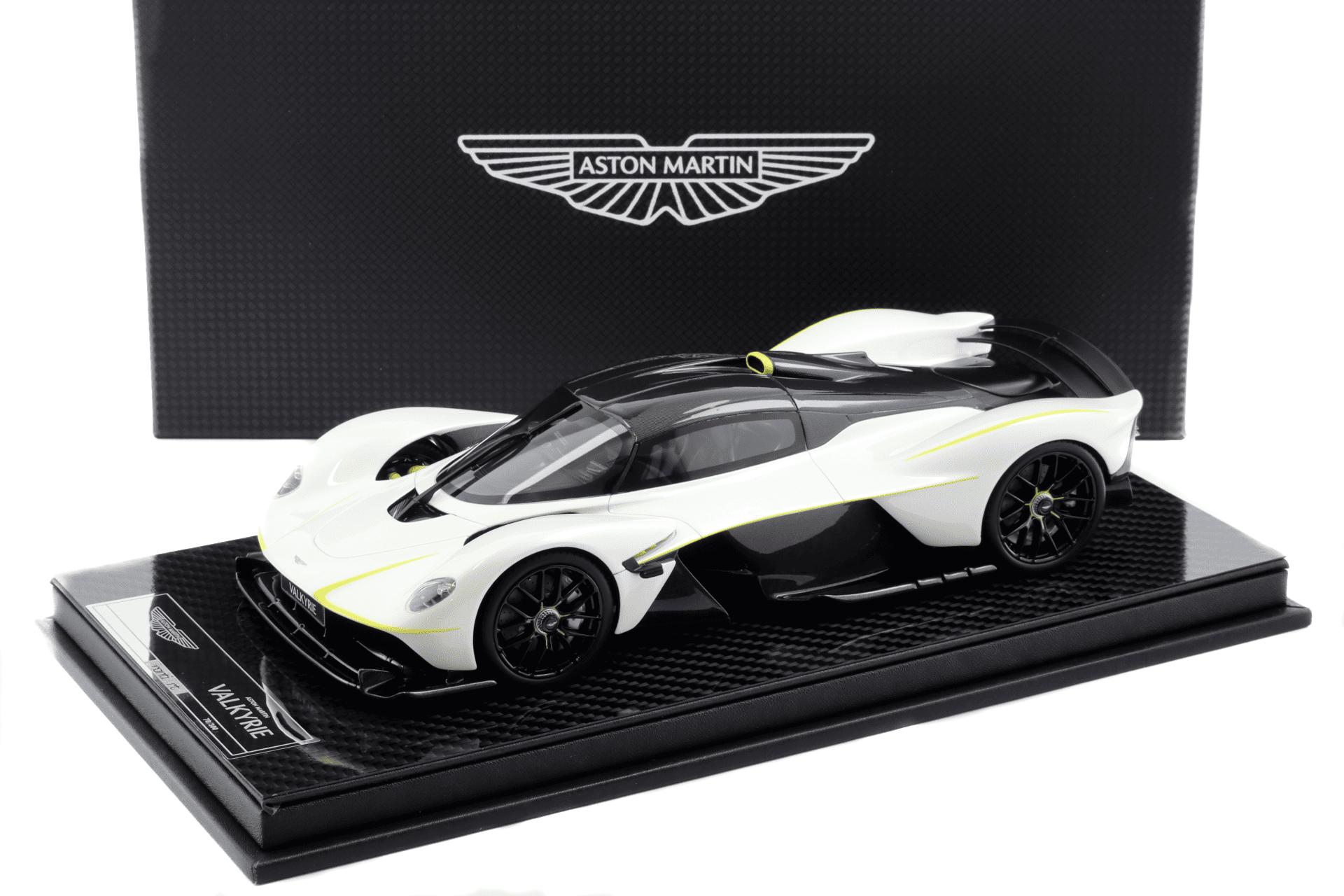 1:18 FrontiArt Aston Martin Valkyrie pearl white F106-29 - Limited 300 pcs.