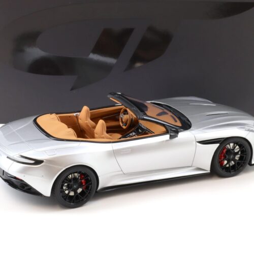 1:18 GT Spirit GT945 Aston Martin DB12 Volante Convertible Aluminite silver 2023