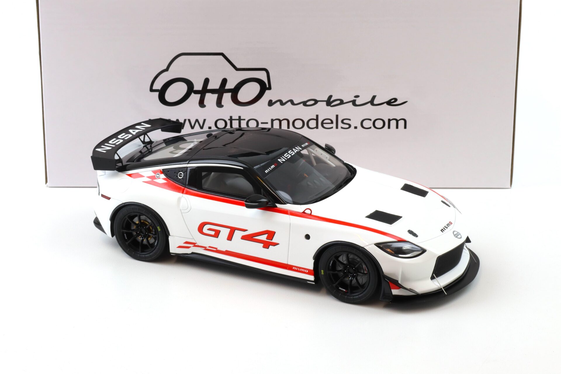 1:18 OTTO mobile OT1124 Nissan Z GT4 Nismo Coupe white/black 2022