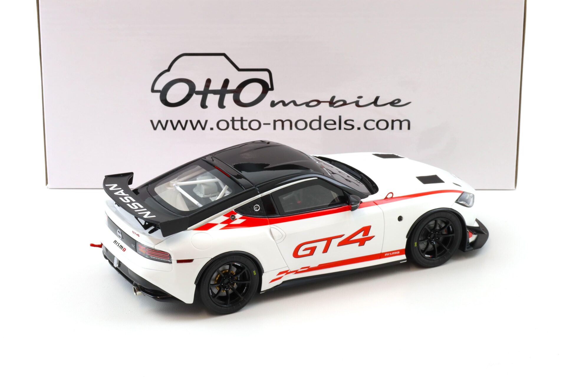 1:18 OTTO mobile OT1124 Nissan Z GT4 Nismo Coupe white/black 2022