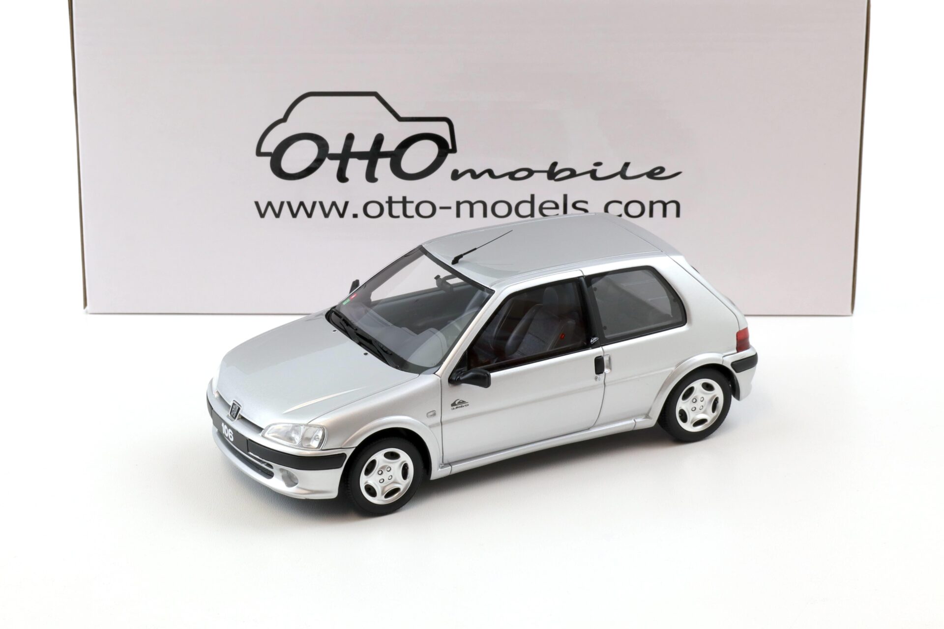 1:18 OTTO mobile OT1177 Peugeot 105 Quicksilver Gris Quarz silver 2000