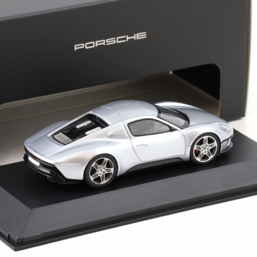 1:43 Spark Porsche 904 Living Legend silver WAP DEALER