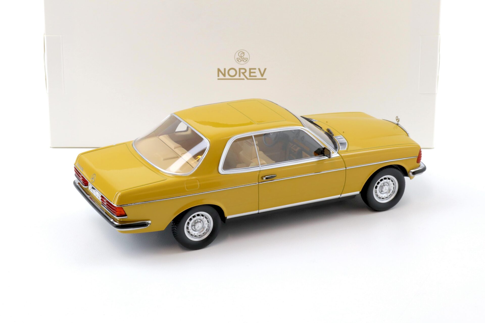 1:18 Norev Mercedes 280 CE Coupe 1980 Sahara yellow