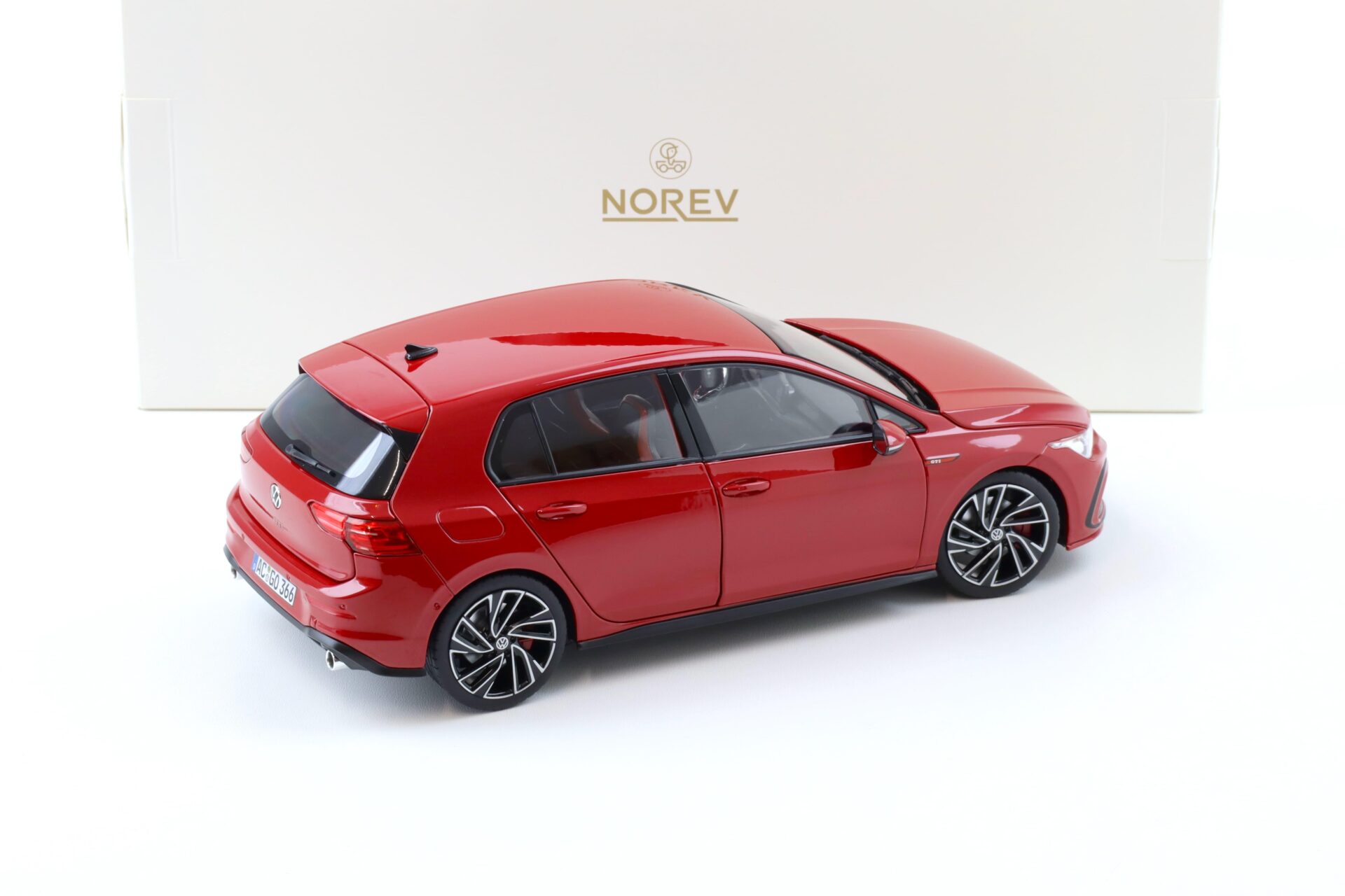 1:18 Norev VW Golf 8 VIII GTI 2021 Tornado red