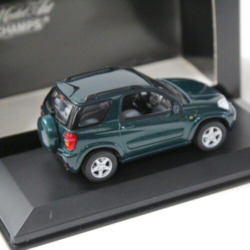 1:43 Minichamps Toyota RAV4 Oasis green 2000