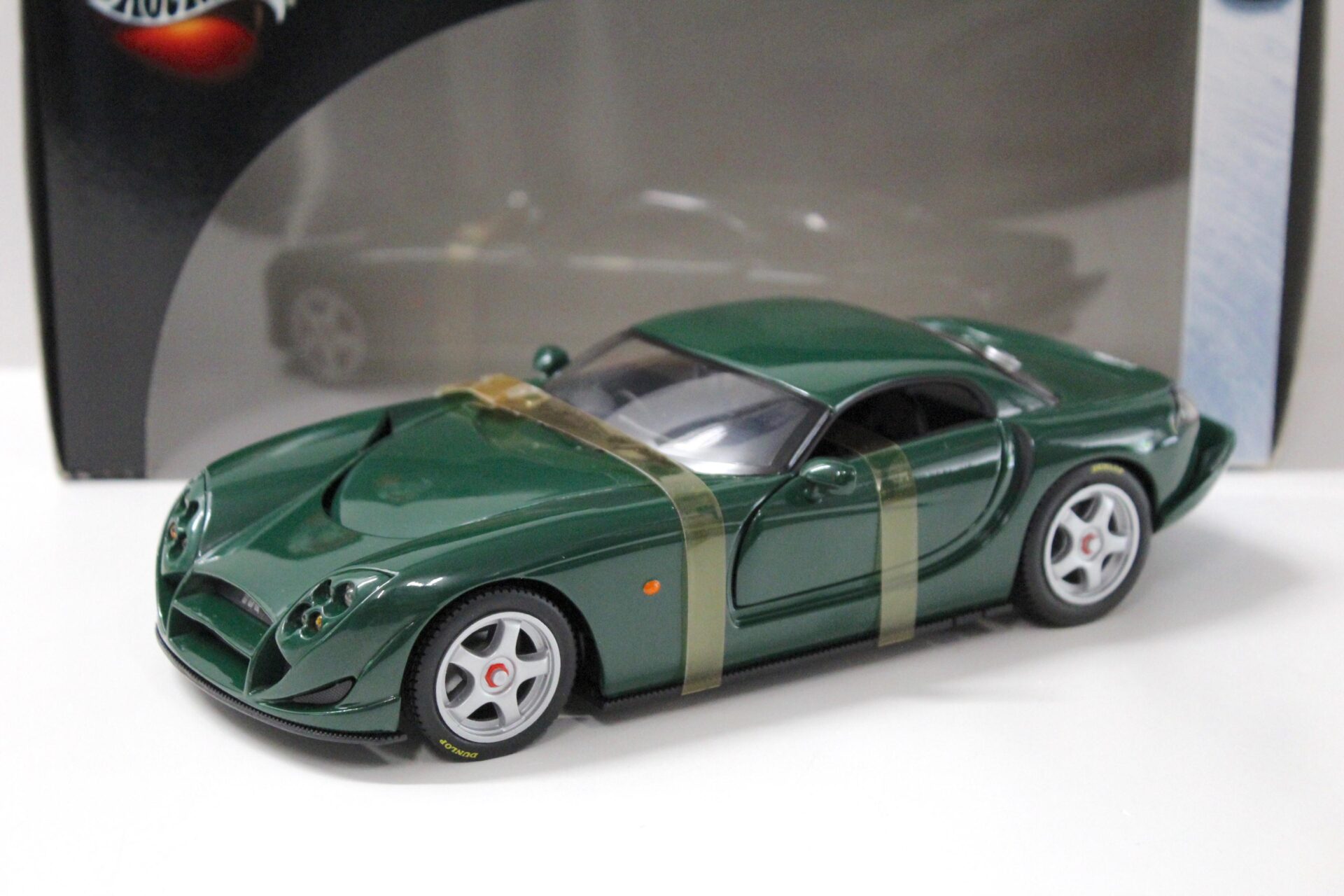 1:18 Hot Wheels TVR Speed 12 dark green