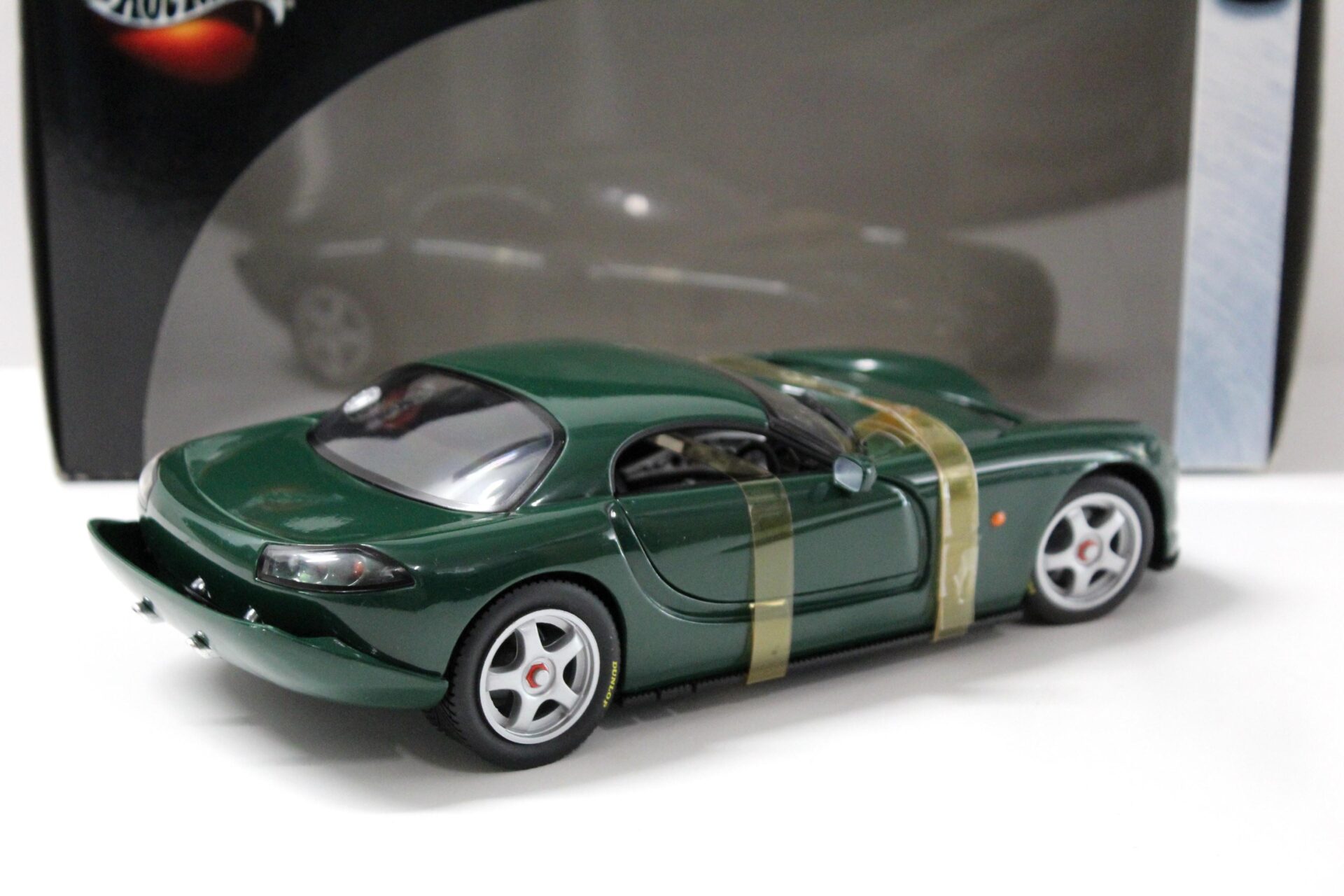 1:18 Hot Wheels TVR Speed 12 dark green