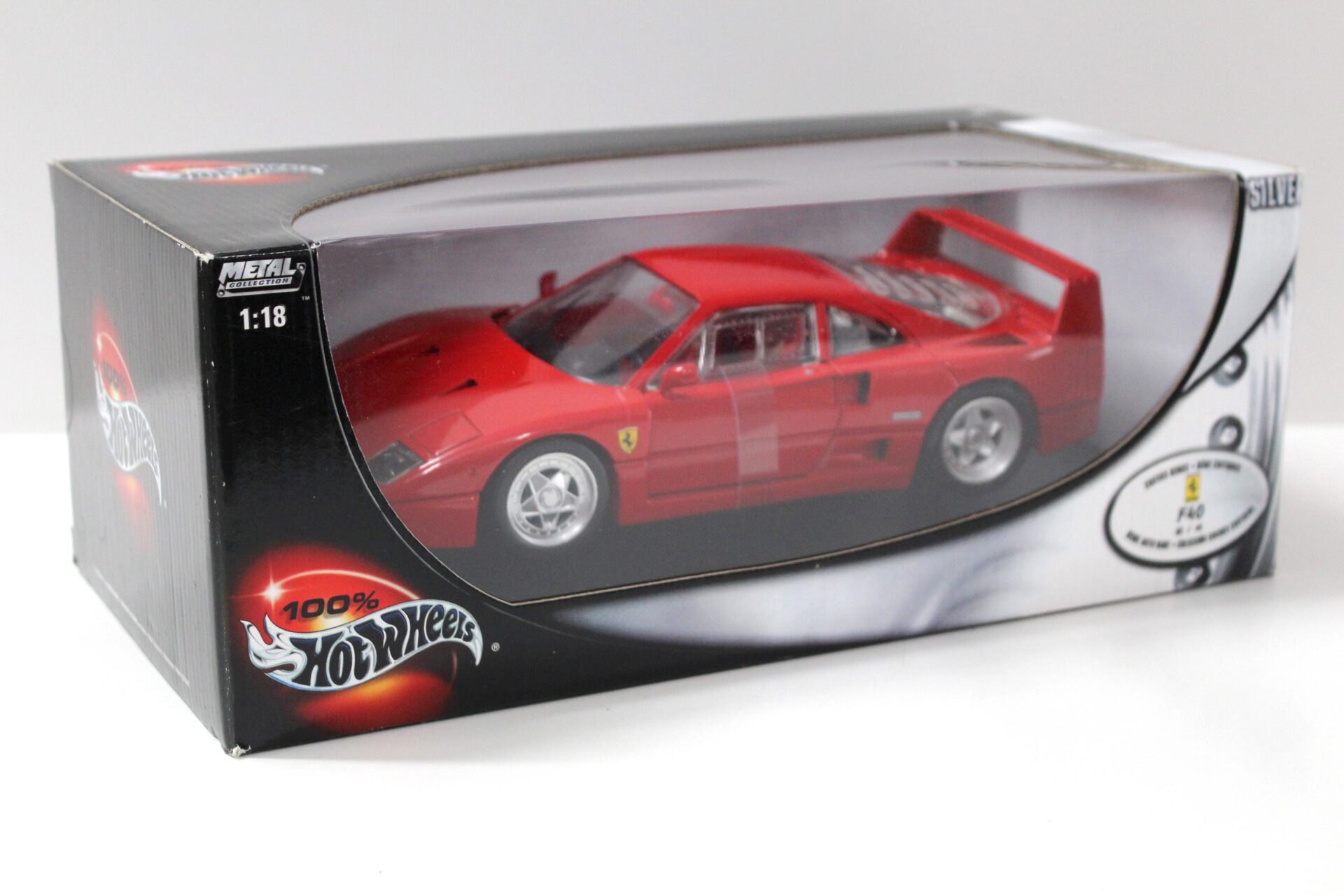 1:18 Hot Wheels Ferrari F40 2/4 Coupe 1987 red