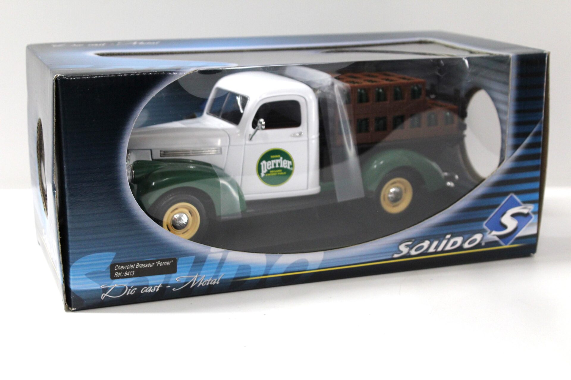 1:18 Solido Chevrolet Brasseur Pick-Up "PERRIER" white/ green