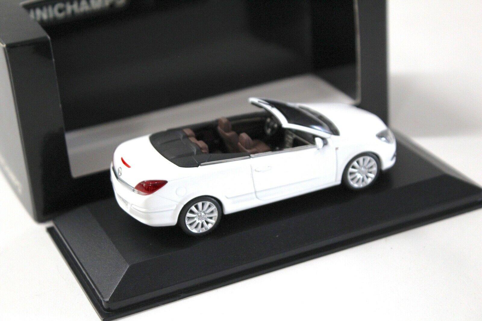 1:43 Minichamps Opel Astra Twin Top 2006 white