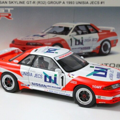 1:18 AUTOart Nissan Skyline GT-R R32 Group A UNISIA #1