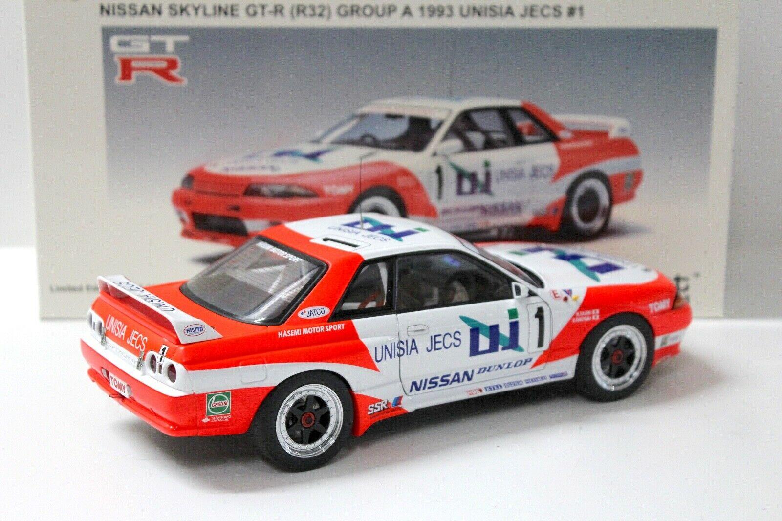 1:18 AUTOart Nissan Skyline GT-R R32 Group A UNISIA #1