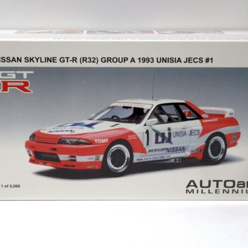 1:18 AUTOart Nissan Skyline GT-R R32 Group A UNISIA #1