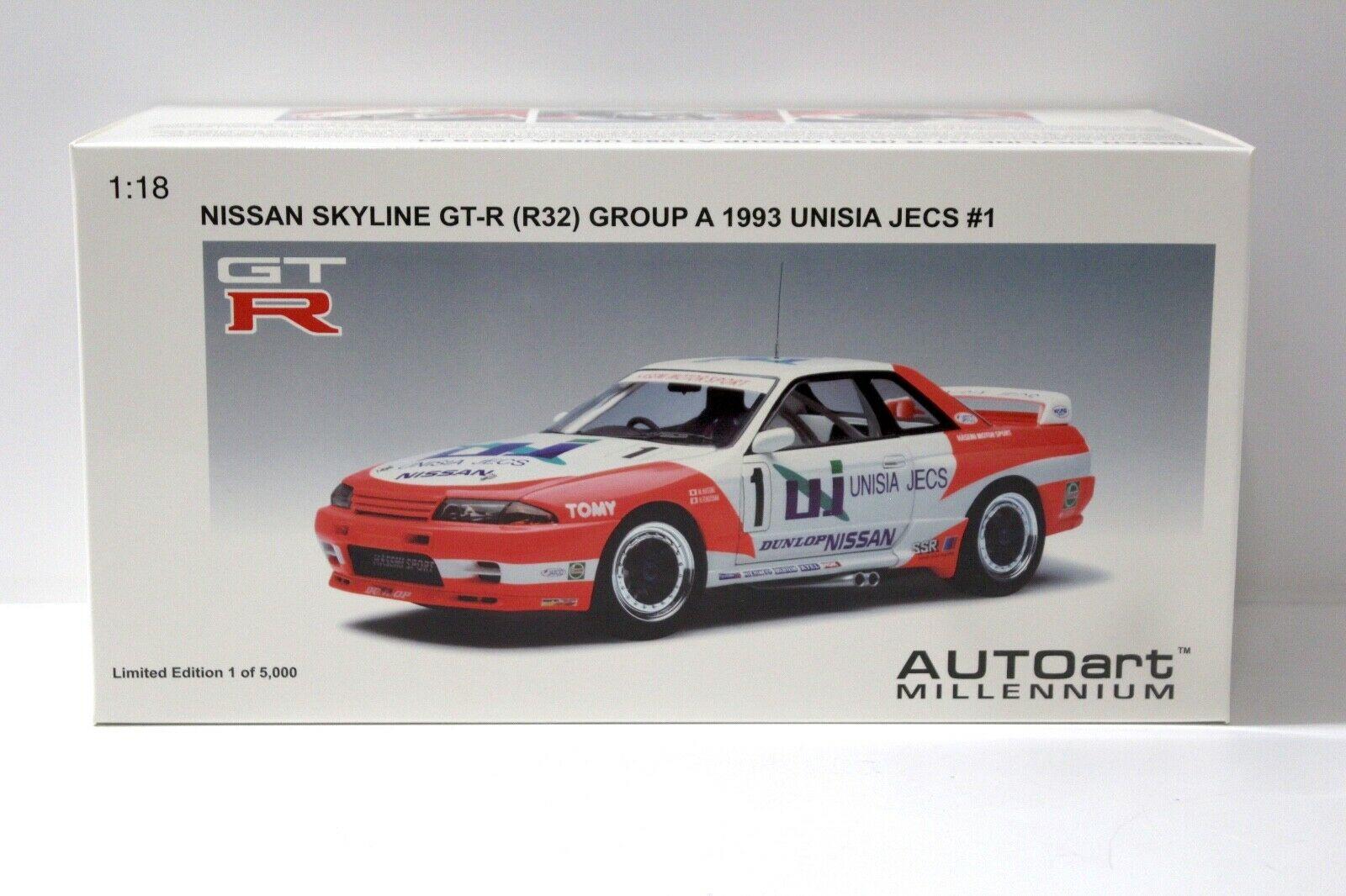 1:18 AUTOart Nissan Skyline GT-R R32 Group A UNISIA #1