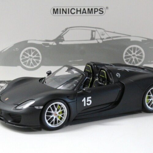 1:18 Minichamps Porsche 918 Spyder #15 Weissach Package matt black