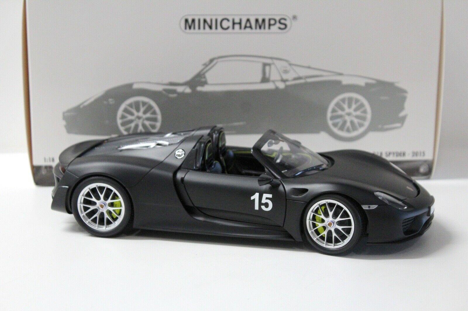 1:18 Minichamps Porsche 918 Spyder #15 Weissach Package matt black