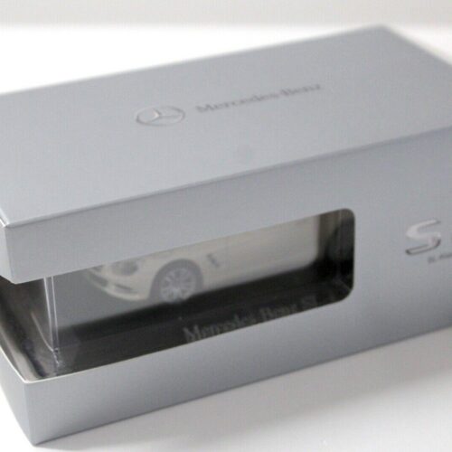 1:43 Norev Mercedes SL-Klasse R231 white DEALER VERSION