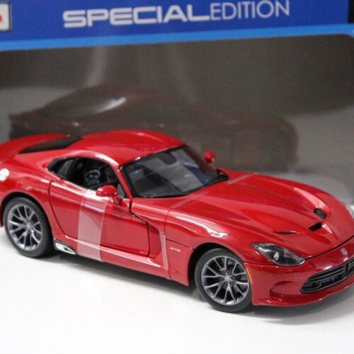 1:18 Maisto Dodge Viper GTS Coupe 2013 red