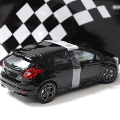 1:18 Minichamps Ford Focus ST 2011 black