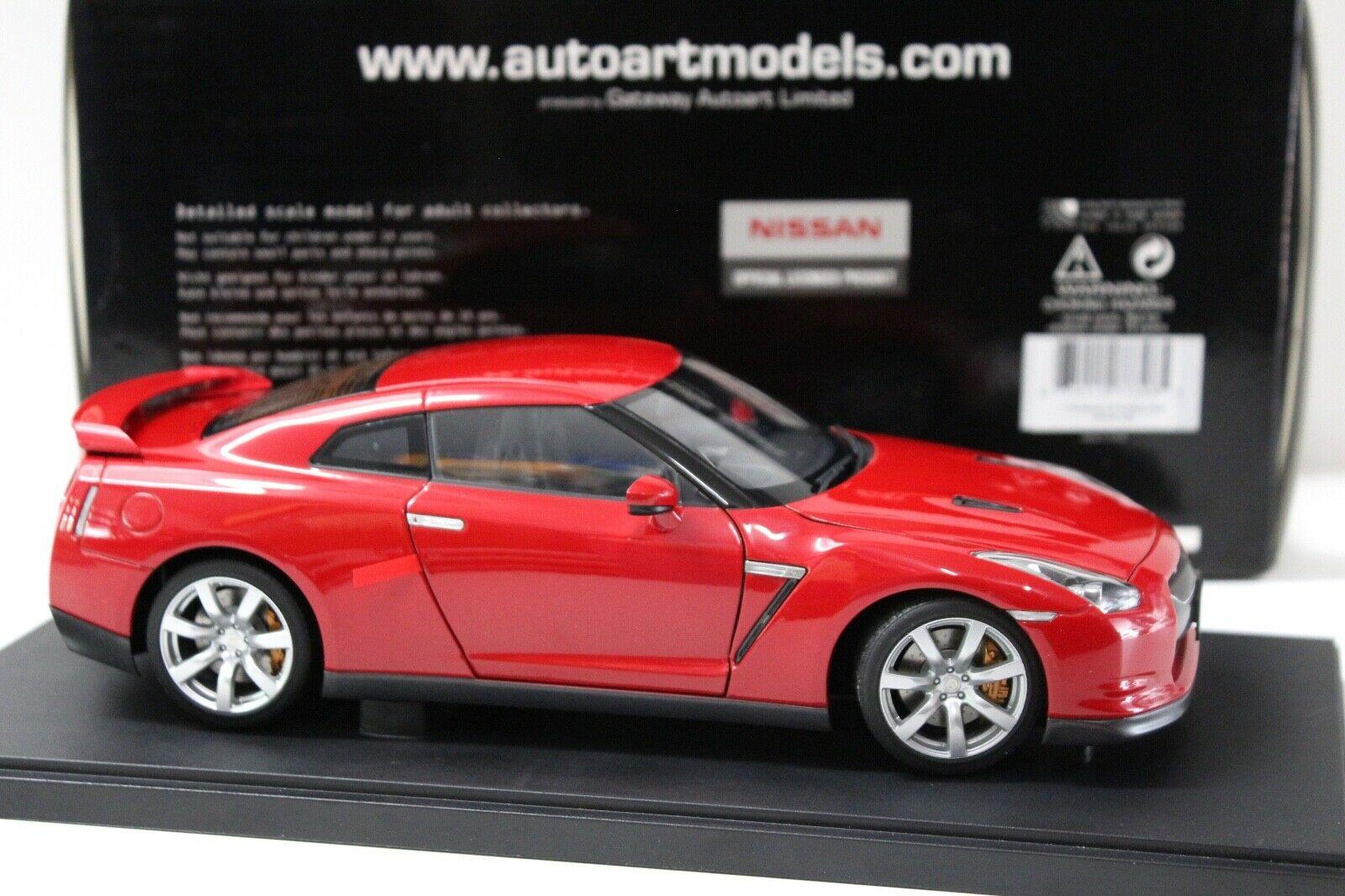 1:18 AUTOart Nissan Skyline GT-R R35 Vibrant red 2008