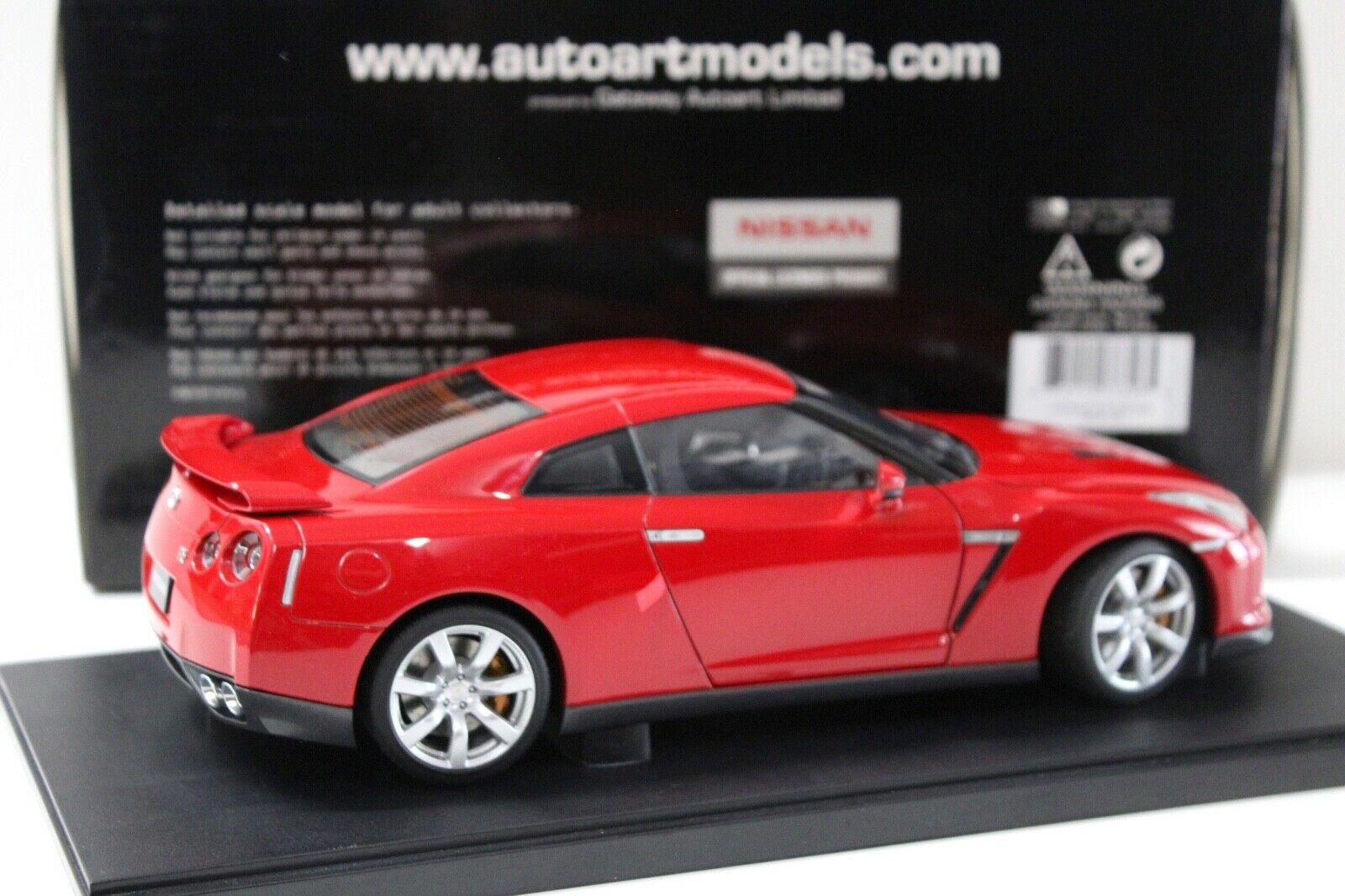 1:18 AUTOart Nissan Skyline GT-R R35 Vibrant red 2008