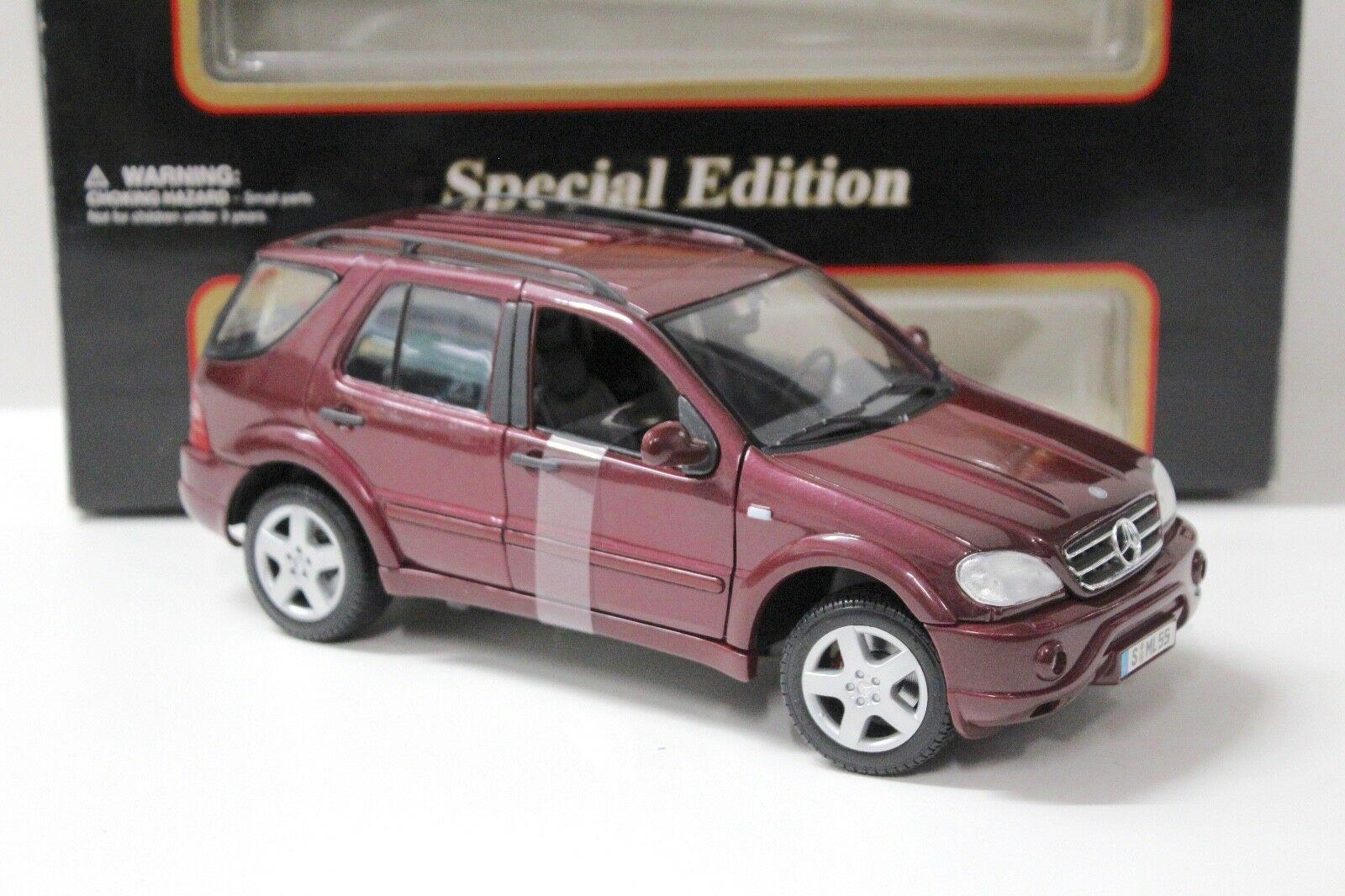 1:18 Maisto Mercedes Benz ML 55 AMG darkred