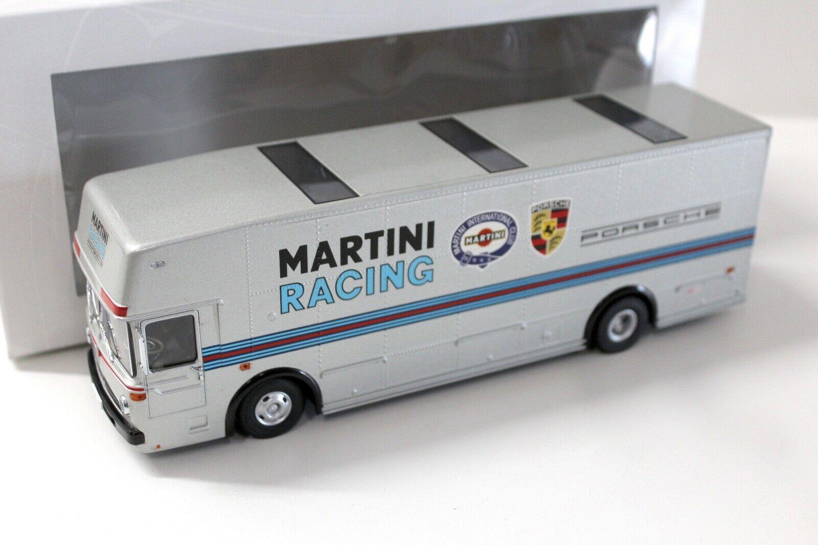 ID 47824 orig.jpg 1:43 Premium ClassiXXs Mercedes O317 Porsche Renntransporter "MARTINI RACING"