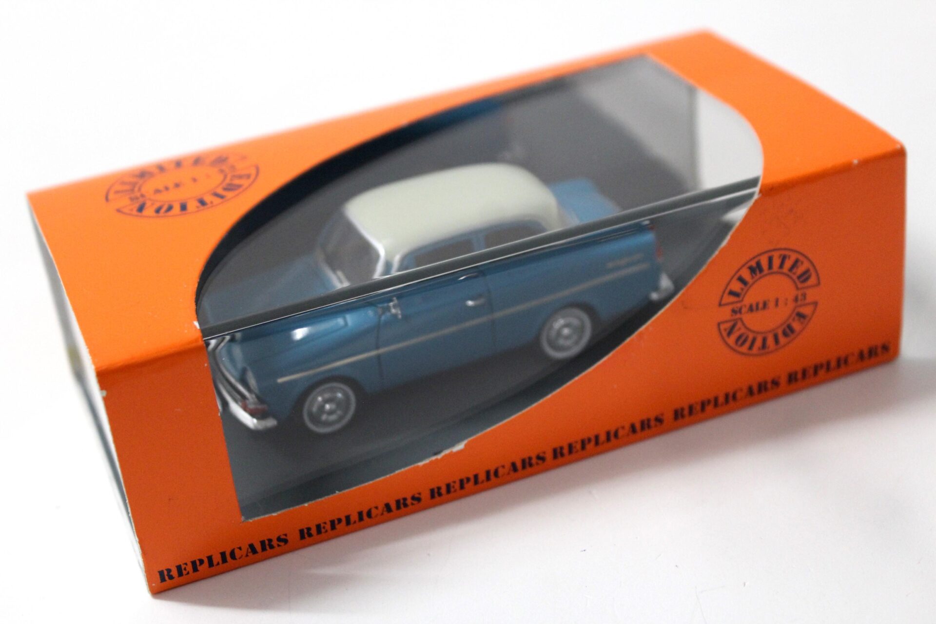 1:43 Replicars DAF Daffodil blue/ white roof