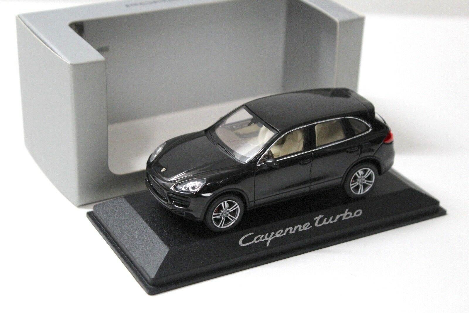 1:43 Minichamps Porsche Cayenne Turbo black DEALER VERSION