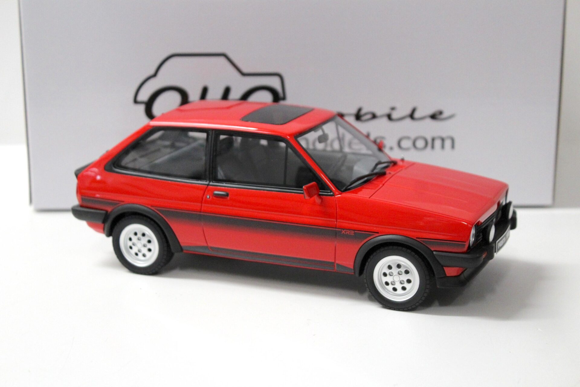 1:18 OTTO mobile OT848 Ford Fiesta MK1 XR2 1981 Sunburst red
