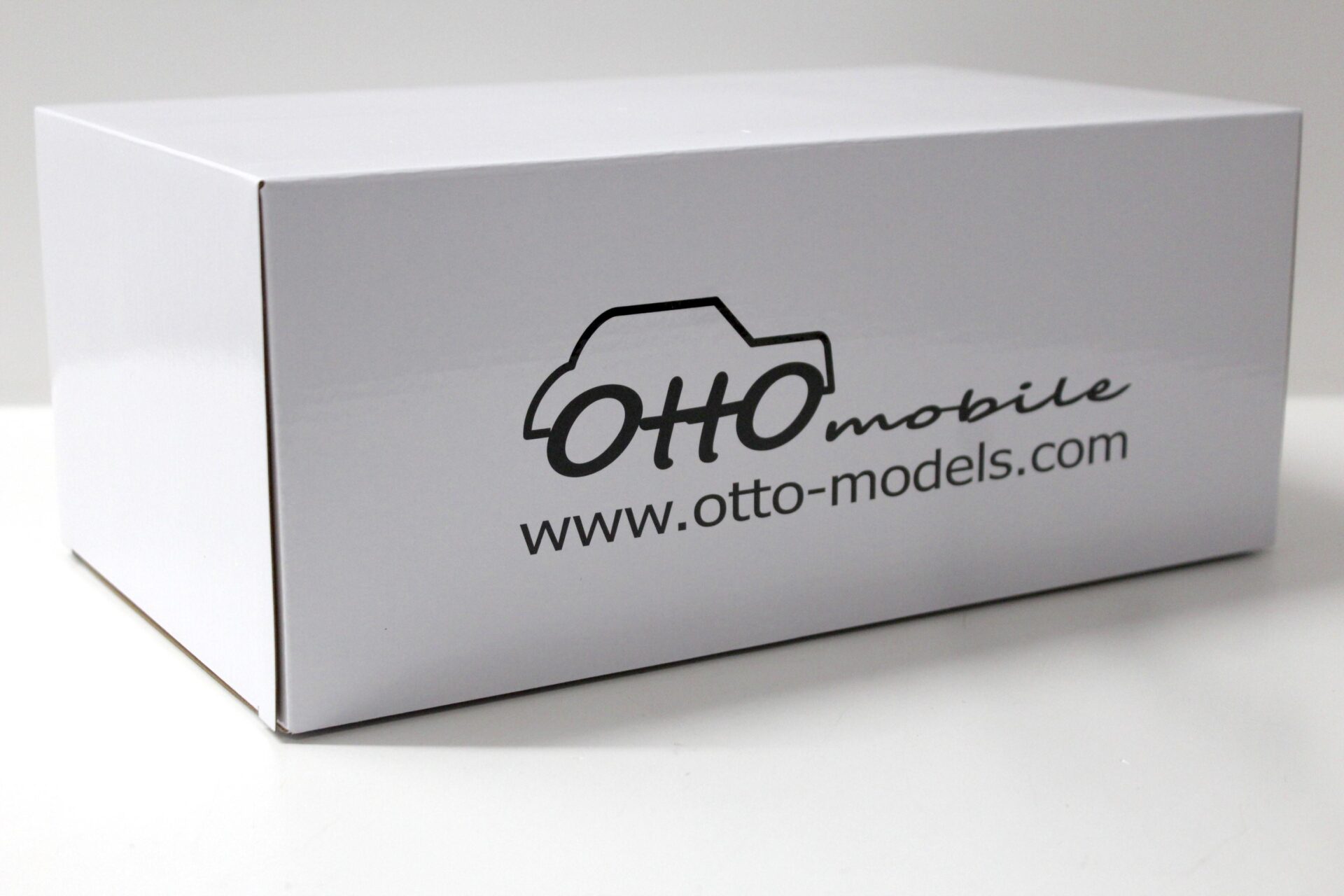 1:18 OTTO mobile OT848 Ford Fiesta MK1 XR2 1981 Sunburst red