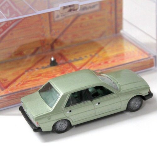 1:43 Norev Peugeot 305 SR 1977 light green metallic