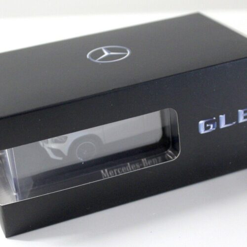 1:43 Spark Mercedes GLB X247 AMG Line white 2019 DEALER VERSION