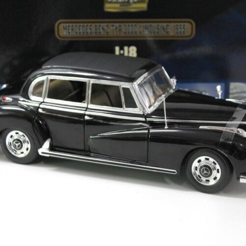 1:18 Ricko Mercedes Typ 300C Limousine 1955 black
