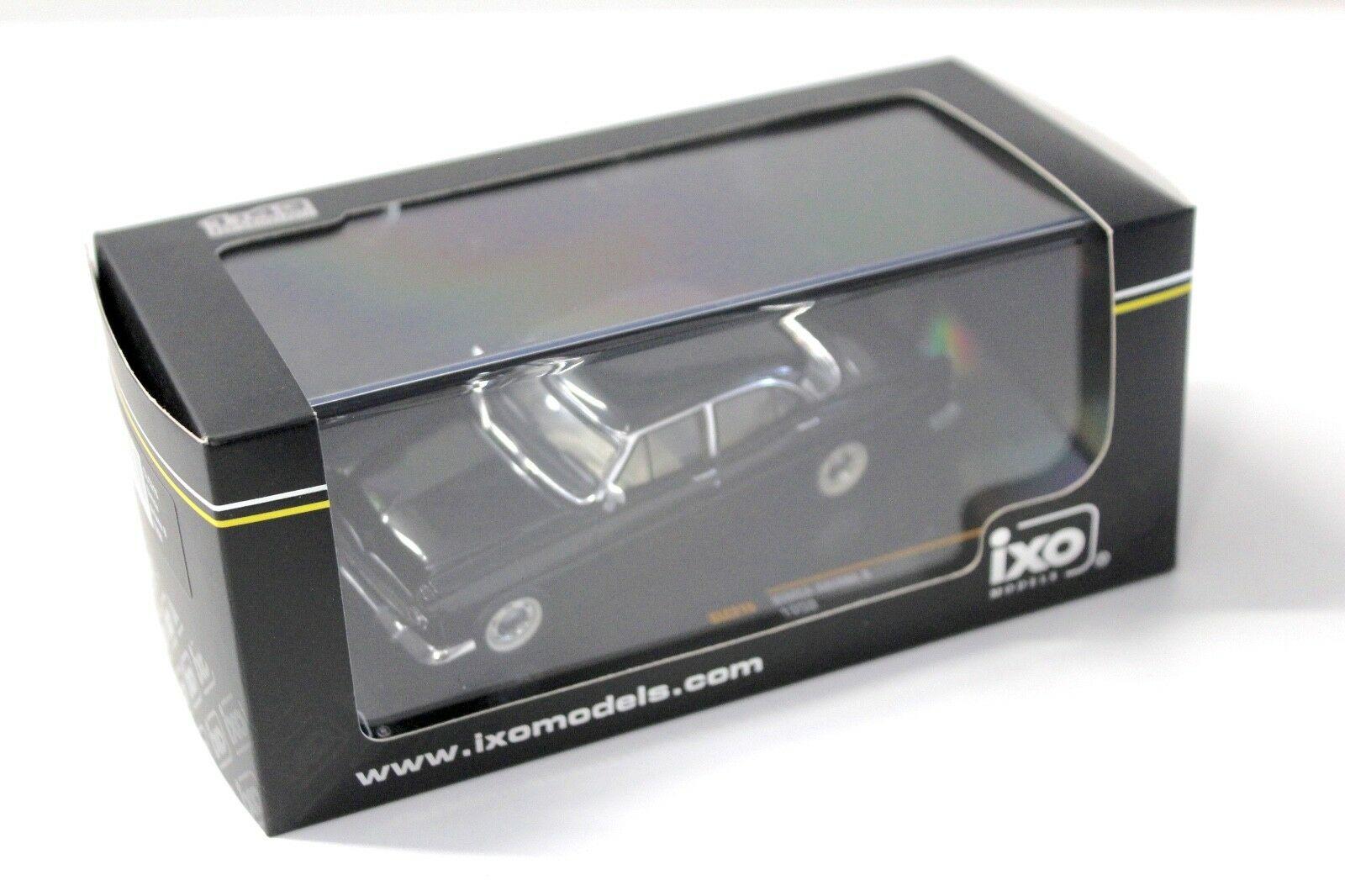 1:43 IXO Simca Ariane 8 black 1958