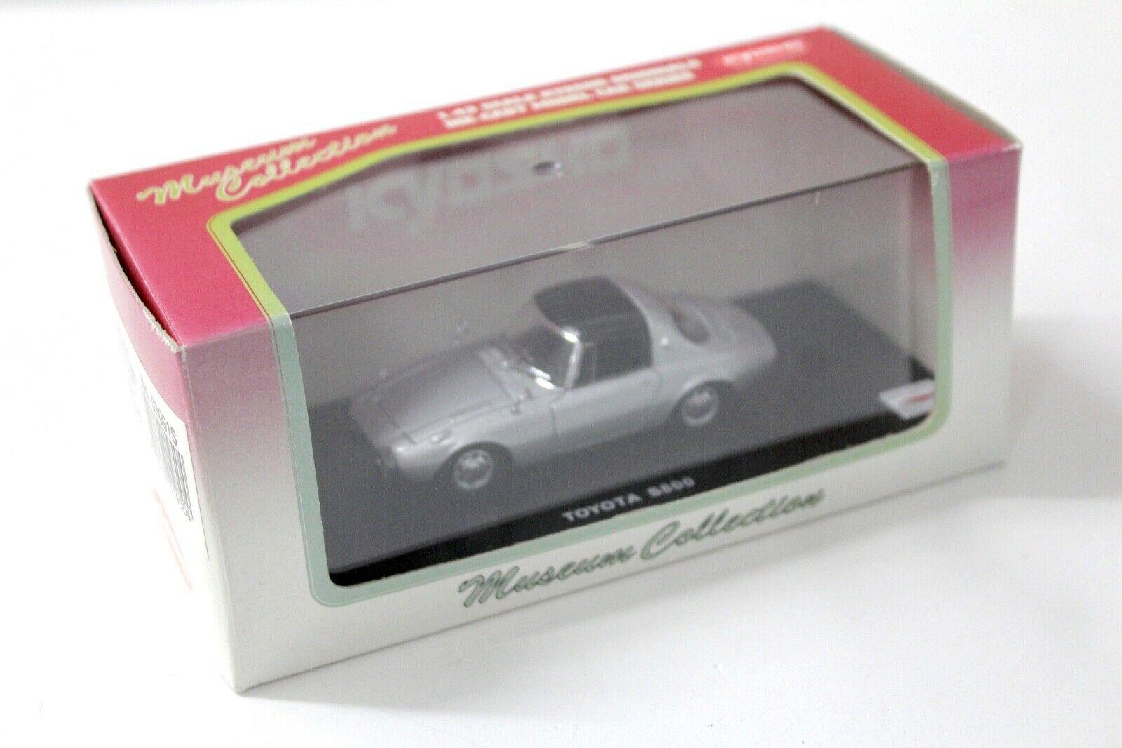 1:43 Kyosho Toyota Sports S800 Coupe silver