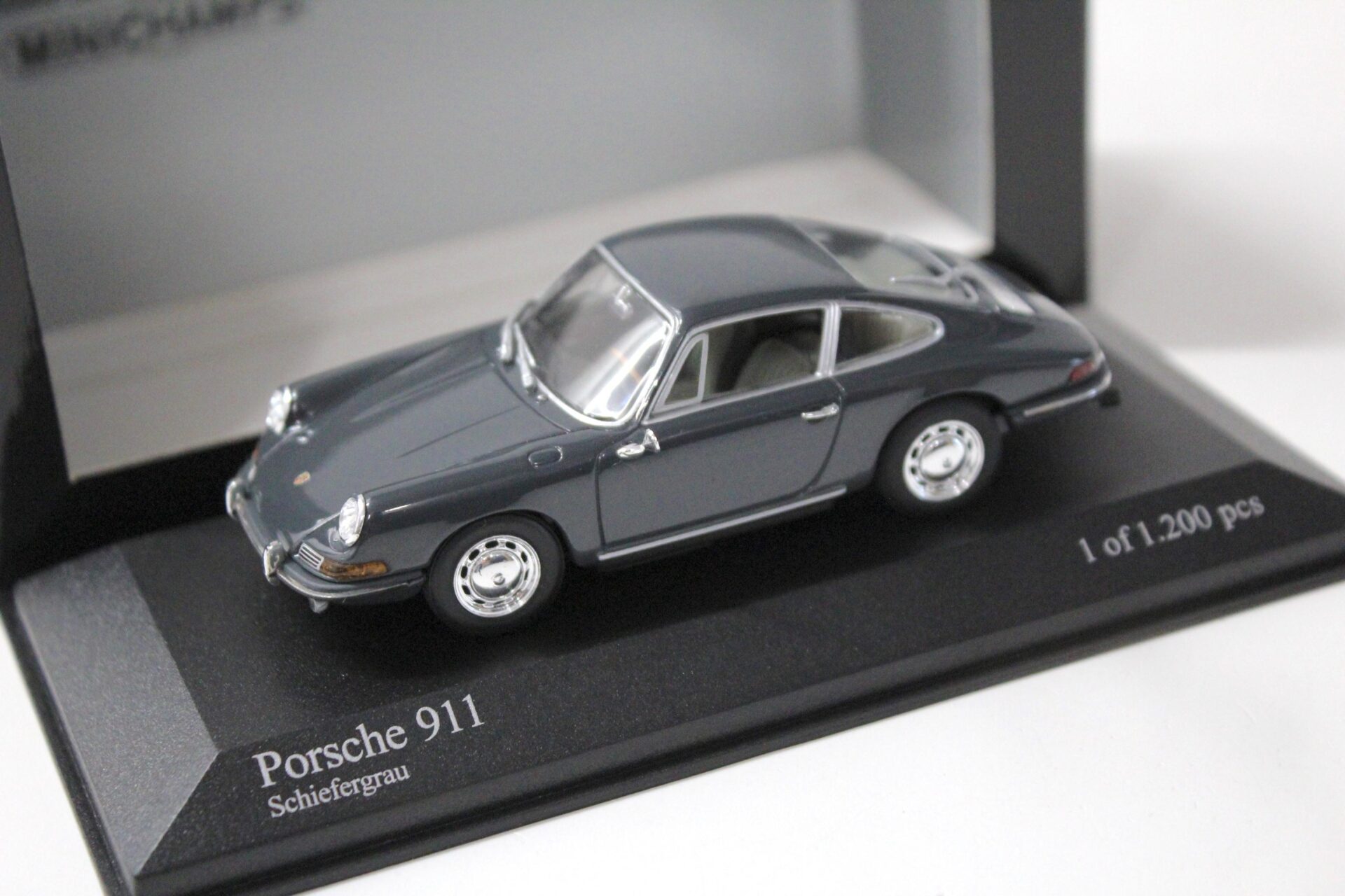 1:43 Minichamps Porsche 911 Coupe 1964 Schiefer grey