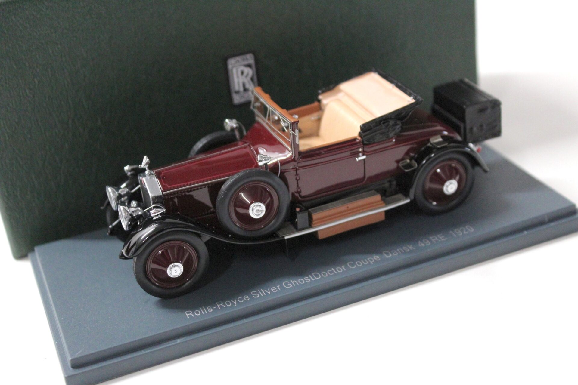 1:43 Neo Rolls Royce Silver Ghost Doctor Coupe Dansk 1920 dark red