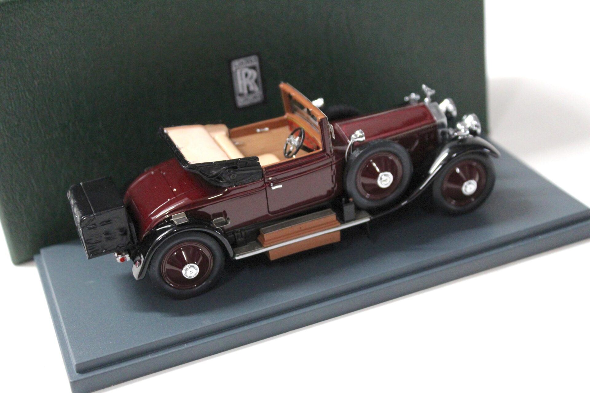1:43 Neo Rolls Royce Silver Ghost Doctor Coupe Dansk 1920 dark red