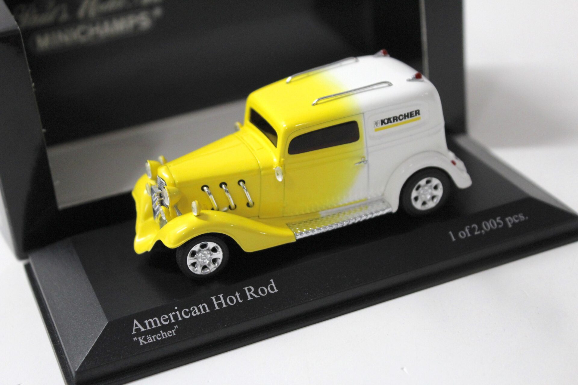 ID 52034 orig.jpg 1:43 Minichamps American Hot Rod yellow/ white KÄRCHER