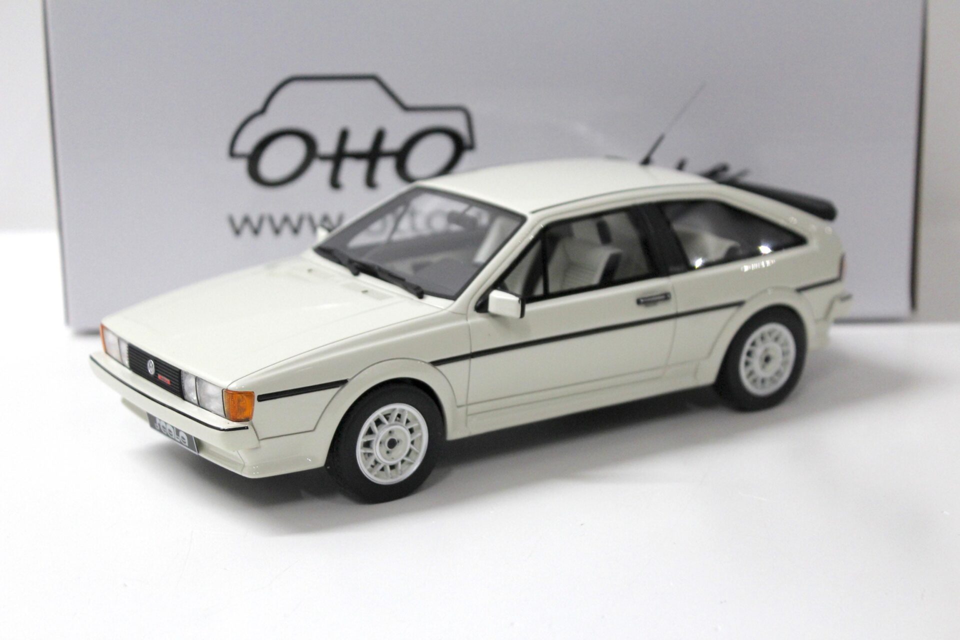 1:18 OTTO mobile OT845 VW Scirocco MK2 Scala 1989 Alpine white