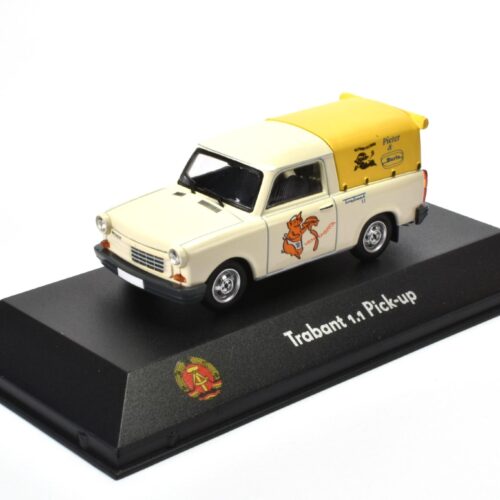 1:43 Atlas DDR Collection Trabant 1.1 Pick-Up Pieter & Burle beige